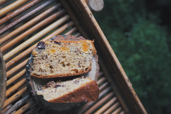Torta al burro di arachidi, cioccolato fondente e frutta secca