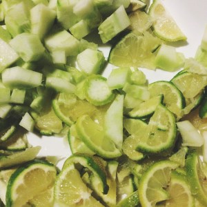 Cetrioli e limoni a pezzi