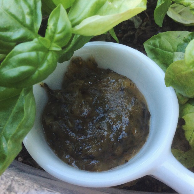 Marmellata di mele, limone e basilico al peperoncino